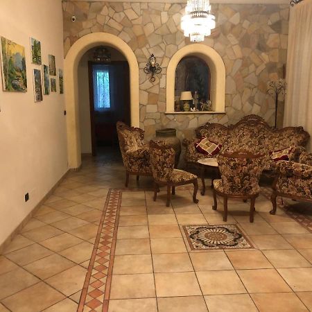 Marinette Bed & Breakfast Barcellona-Pozzo di Gotto Luaran gambar