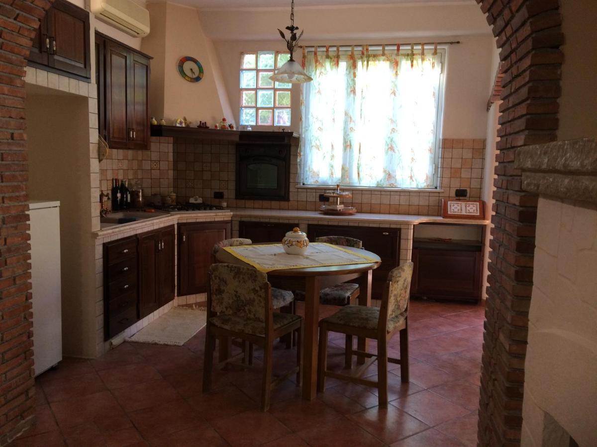 Marinette Bed & Breakfast Barcellona-Pozzo di Gotto Luaran gambar
