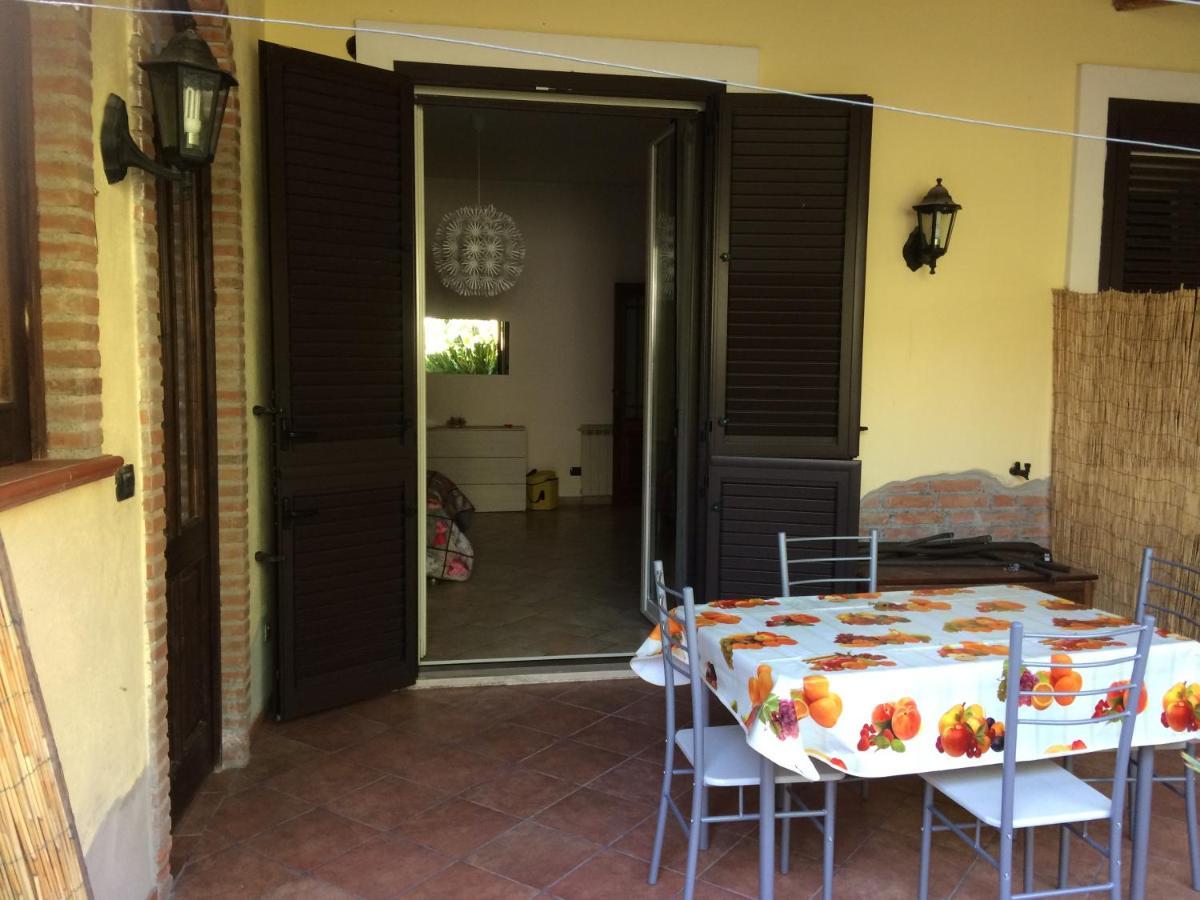 Marinette Bed & Breakfast Barcellona-Pozzo di Gotto Luaran gambar